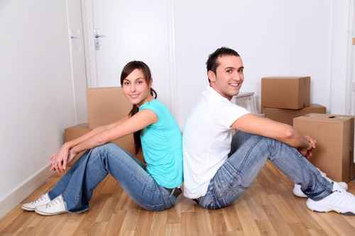 Commercial moving boxes and office packing materials
