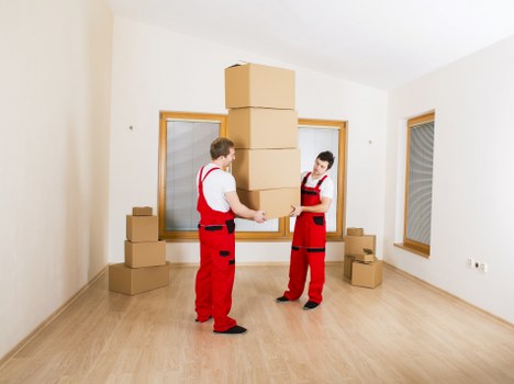 House removal service transporting household items across Kennington